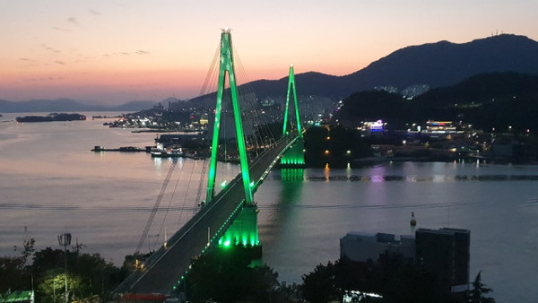 여수 돌산대교 그린라이트 캠페인