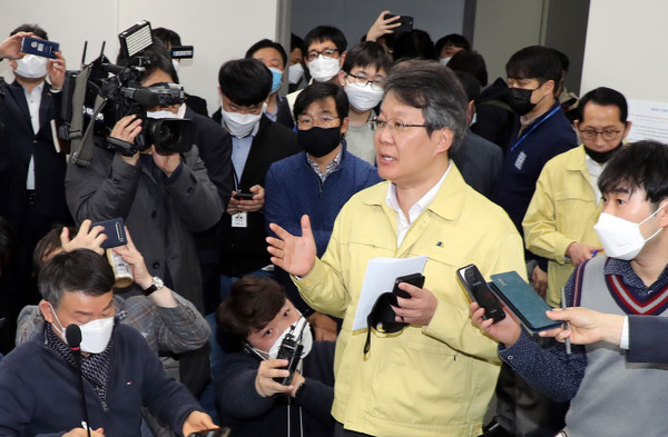 변성완 부산사장 권한대행 / 사진=[뉴시스]