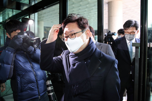 박범계 법무부 장관 후보자가 5일 오전 서울 서초구 서울고등검찰청에 마련된 인사청문회 준비 사무실로 출근하고 있다. 2021.01.05 / 사진=[뉴시스]