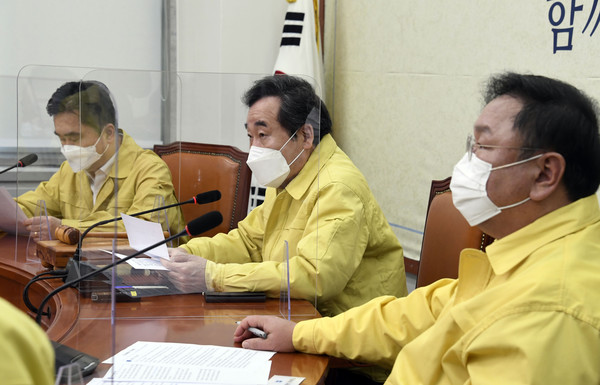 이낙연 더불어민주당 대표가 8일 서울 여의도 국회에서 열린 최고위원회의에서 발언을 하고 있다.2021.02.08 / 사진=[공동취재사진]