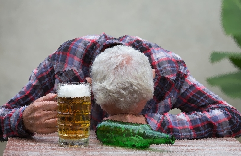 노인 음주 관련 이미지. (사진=다사랑중앙병원 제공)