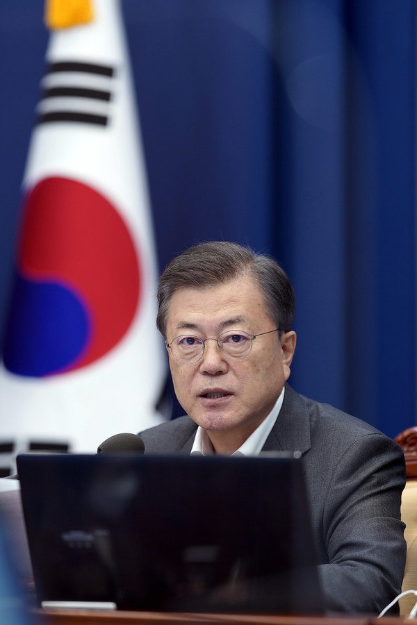 문재인 대통령이 22일 오후 청와대 여민관에서 열린 수석·보좌관회의를 주재하고 있다. 2021.03.22 / 사진=[뉴시스]