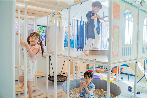 '리틀챔피언' 신규 론칭