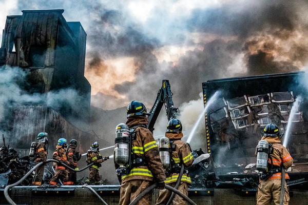 충북 화재 진압 (사진 = 소방청 제공)