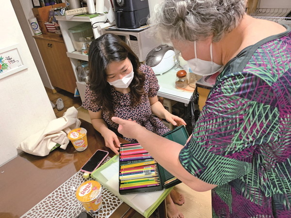 ※ 사진자료 : 사랑의열매 지원현장_관악구장애인종합복지관 ‘1인 가구 고령 장애인의 건강한 노후생활을 위한 지역사회 관계망 구축사업’의 1인 가구 고령 장애인의 고립감 해소를 위한 이웃사촌 매치 프로그램