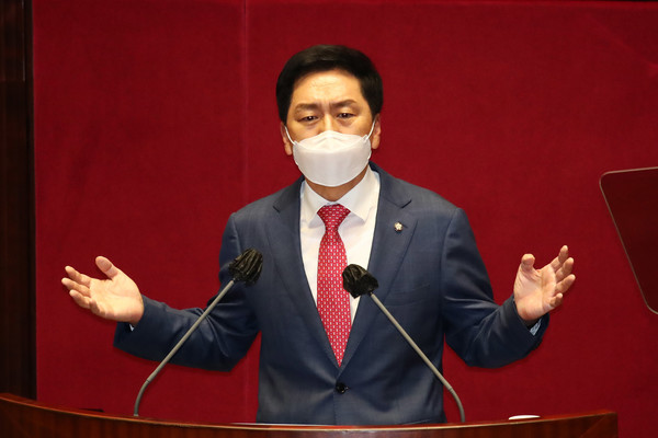 김기현 국민의힘 원내대표가 9일 서울 여의도 국회에서 열린 본회의에서 교섭단체 대표연설을 하고 있다.2021.09.09 / 사진=[공동취재사진]