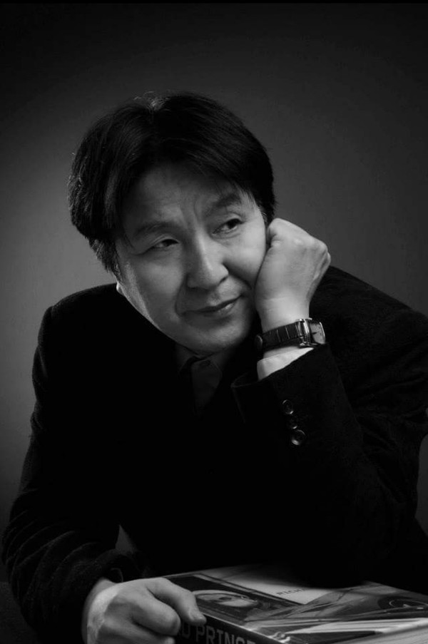 김종근 미술평론가.