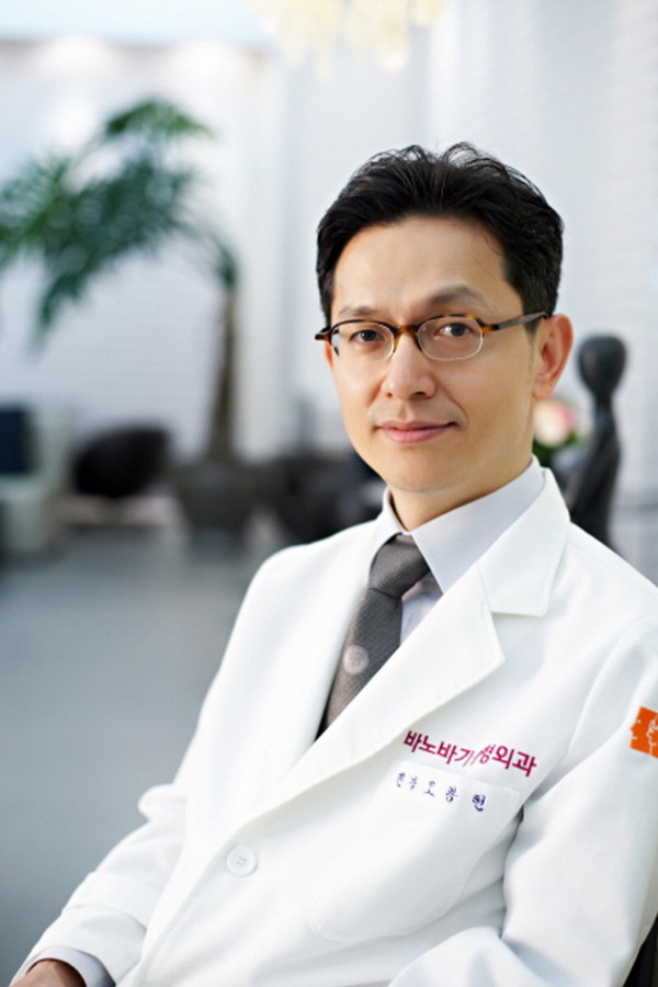 [사진 이미지] 오창현 바노바기 성형외과원장