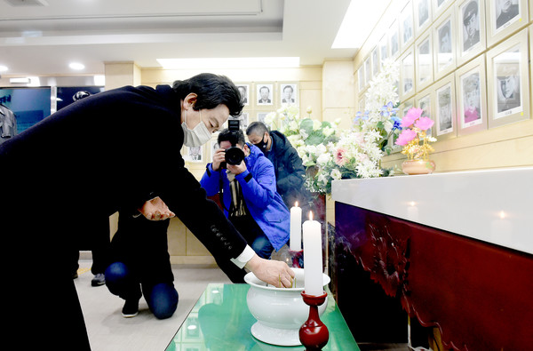 허경영 후보 4ㆍ19 민주 혁명기념관에서. (사진=박재헌 기자)