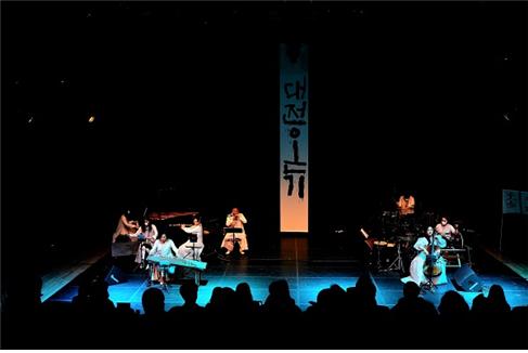 작년 12월 4집 앨범 콘서트 한 장면(사진=퓨전국악그룹 풍류)