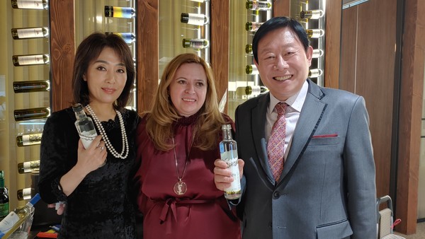 '르플랑르프탑' 대표 강현아 대표, Claudia 상무관, 인사아트프라자 박복신 회장, 