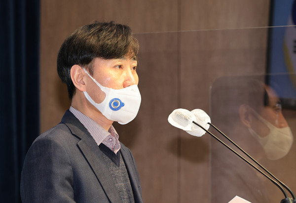 국회 정보위 하태경 국민의힘 간사가 21일 서울 여의도 국회 소통관에서 북한 노동당 정치국 회의 결과, 핵미사일 동향 등 국정원 보고에 대한 긴급 현안 브리핑을 하고 있다.2022.01.21 / 사진=[공동취재사진]