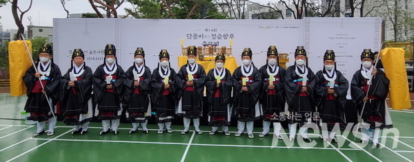 추모제는 사단법인 전주 이씨 대동종약원 봉행을 재현 했다(사진=정경호 기자)