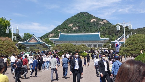 청와대 국민들로부터 뜨거운 관심