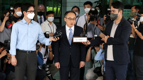 이원석 검찰총장 후보자가 18일 오후 서울 서초구 대검찰청에서 입장을 발표한 후 청사로 들어서고 있다. 2022.08.18 / 사진=[뉴시스]