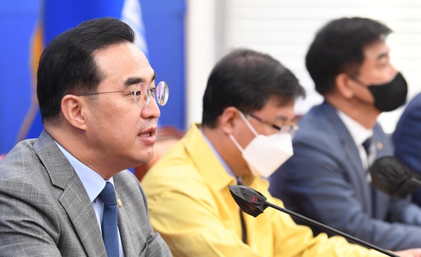 박홍근 더불어민주당 원내대표가 8일 오전 서울 여의도 국회에서 열린 정책조정회의에 참석해 모두 발언하고 있다.2022.09.08 / 사진=[공동취재사진]