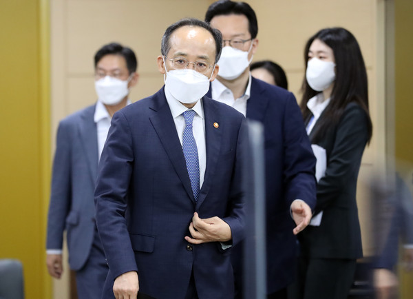 추경호 부총리 겸 기획재정부 장관이 19일 오전 세종시 정부세종청사에서 열린 민생물가 점검회의에 참석하고 있다. 2022.09.19 / 사진=[뉴시스]