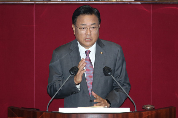 정진석 국민의힘 비상대책위원장이 29일 서울 여의도 국회에서 열린 본회의에서 교섭단체 대표연설을 하고 있다.2022.09.29 / 사진=[공동취재사진]