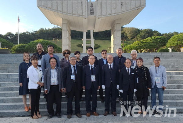 35년 50년 만에 광주를 찾은 방문단...