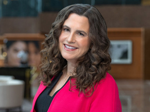 데버러 기빈스 메리케이 최고운영책임자