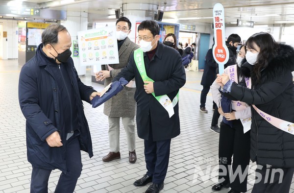 ‘에너지 다이어트 10’은 올 겨울 에너지 위기 대응을 위해 에너지사용량의 10% 절감을 목표로 하는 범국민 에너지절약 운동