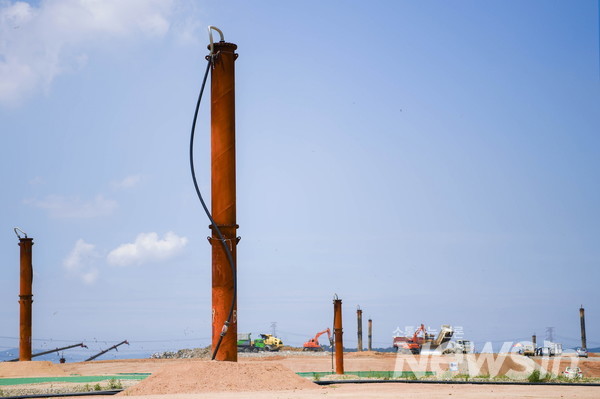매립장 내부 매립가스를 포집하는 수직가스포집정