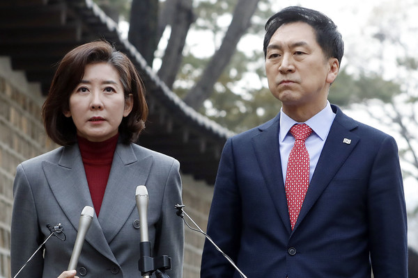 국민의힘 김기현 당대표 후보, 나경원 전 의원이 7일 서울 중구 한 음식점에서 오찬 회동을 마치고 취재진 질문에 답변하고 있다. 2023.02.07 / 사진=[뉴시스]