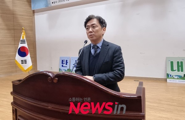 '탄소중립, 안전운전 시민실천 선언식'에서 인사말을 하는 한국교통안전공단 한정헌 서울본부장 