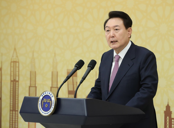 윤석열 대통령이 24일 서울 용산 대통령실 청사에서 열린 'UAE 순방 성과 중소기업인과의 대화'에서 발언하고 있다. 2023.02.24 / 사진=[뉴시스]