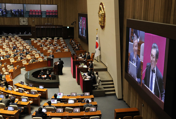 정청래 더불어민주당 의원이 6일 오후 서울 여의도 국회에서 열린 제403회국회(임시회) 제2차 본회의에서 이상민 행정안전부장관에게 대정부질문을 하고 있다. 2023.02.06 / 사진=[뉴시스]