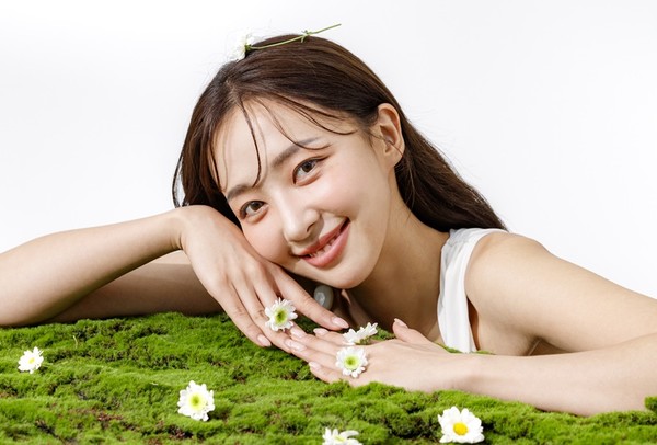 [이미지자료] 화사한 이 계절, 얼굴에도 동안이라는 봄을 맞이하자