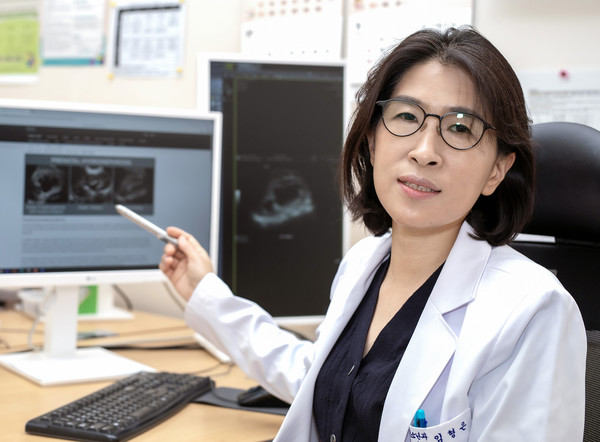 고려대학교 안산병원 소아청소년과 임형은 교수가 선천성 수신증에 대해 설명하고 있다.