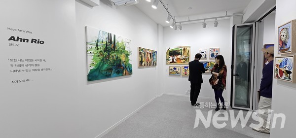 안리오 작가 작품(사진=정경호 기자)