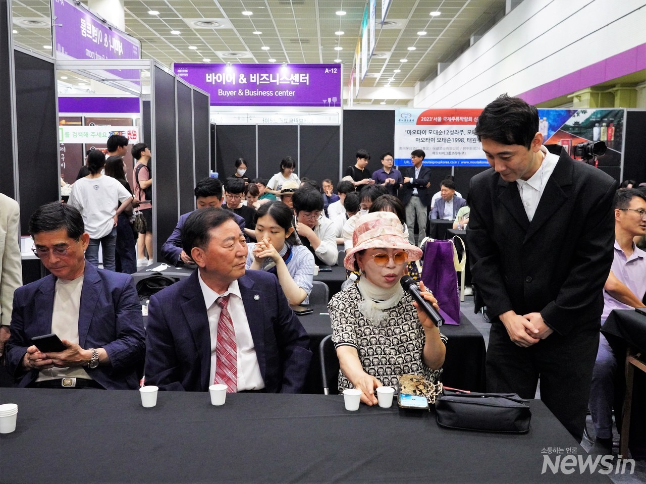 시음소감을 리얼하게 전하고 있다