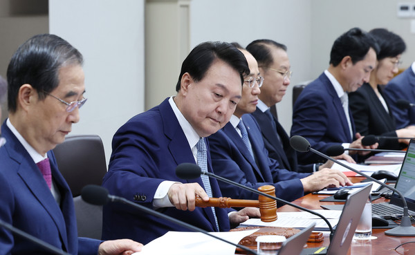 윤석열 대통령이 27일 서울 용산 대통령실 청사에서 국무회의를 주재하고 있다. 2023.06.27 / 사진=[대통령실통신사진기자단]