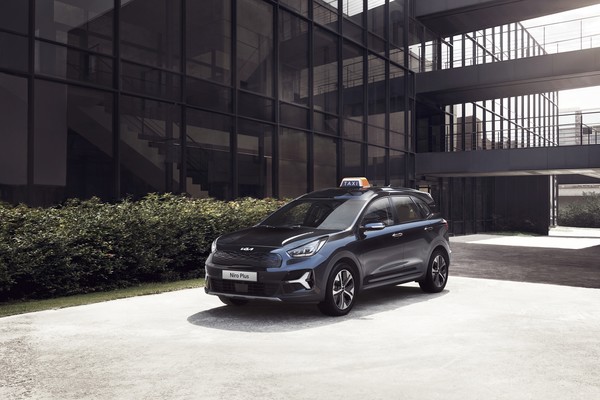 기아의_택시_전용_PBV_모델_‘니로플러스’