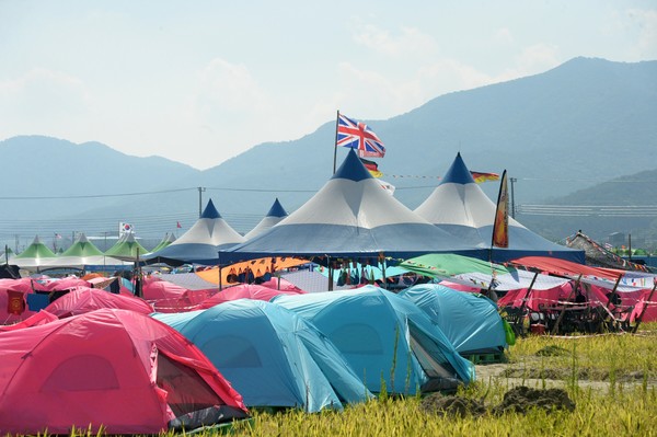 '2023 새만금 제25회 세계스카우트잼버리'에 참가한 영국과 미국 등 스카우트 대표단의 퇴소 움직임이 보이고 있는 5일 전북 부안군 세계스카우트잼버리 영국 야영지가 한산한 모습을 보이고 있다. 2023.08.05