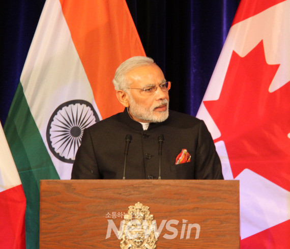 ▲나렌드라 모디 인도 총리가 지난 2015년 4월 16일(현지시간) 캐나다 밴쿠버에서 열린 환영 만찬에서 연설하고 있다. (자료사진=신화통신)