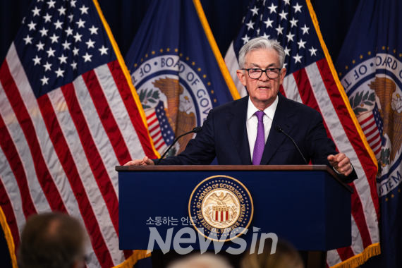 ▲제롬 파월 미국 연방준비제도(Fed) 의장이 20일(현지시간) 워싱턴에서 기자회견하고 있다. (사진=신화통신)