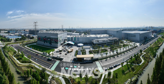 ▲19일 드론으로 촬영한 장쑤성 쿤산의 스타벅스 차이나 커피혁신산업단지 모습. (사진=신화통신)