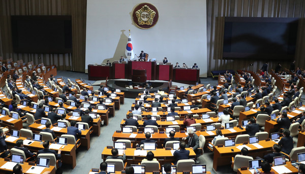 21일 오후 서울 여의도 국회 본회의장에서 열린 제410회국회(정기회) 제8차 본회의에서 이재명 더불어민주당 대표 체포동의안이 가결되고 있다. 2023.09.21