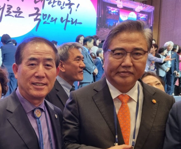 플로리다주한인회 장익군 회장,  박진 외교부장관(사진제공=장익군 회장)