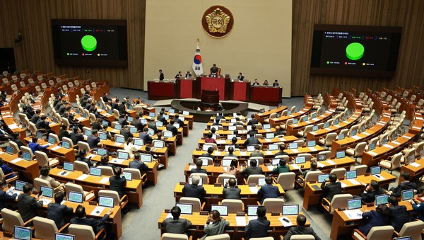 9일 오후 서울 여의도 국회에서 열린 제410회 국회(정기회) 제11차 본회의에서 방송법 일부개정법률안(대안)이 재적 298인, 재석 197인, 찬성 176인, 반대 0인, 기권 0인으로 가결되고 있다. 2023.11.09.