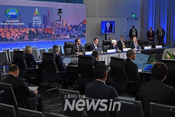 ▲재닛 옐런 미국 재무장관이 지난 13일(현지시간) 미국 샌프란시스코에서 열린 아시아태평양경제협력체(APEC) 재무장관 회의에서 발언하고 있다. (사진=신화통신)