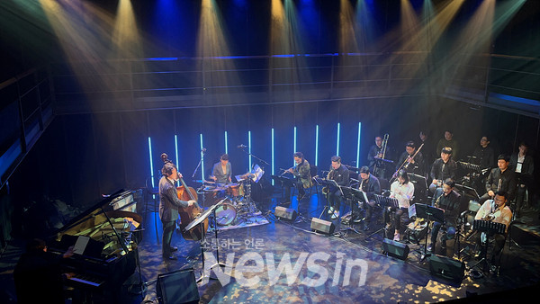 ▲김영후 빅밴드 연주 장면 (사진=재즈브릿지컴퍼니 제공)