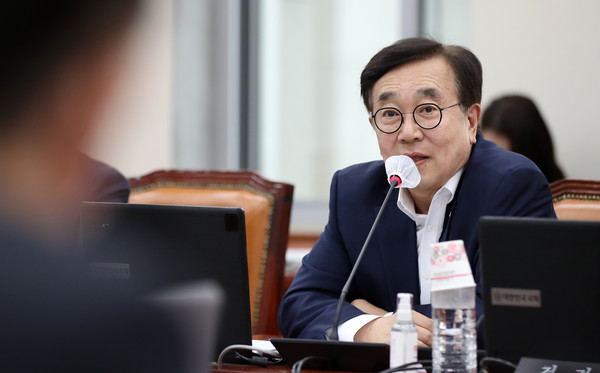 서병수 국민의힘 의원이 13일 오후 서울 여의도 국회에서 열린 교육위원회 한국고전번역원 등에 대한 국정감사에서 발언을 하고 있다. 2023.10.13.