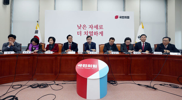 조경태 국민의힘 뉴시티 프로젝트 특별위원회 위원장이 19일 오전 서울 국회에서 열린 ‘경기도 지역의 당협위원장 간담회’에서 발언을 하고 있다. 2023.12.19