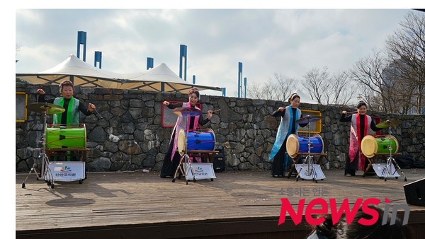 안산국악원의 장구 춤