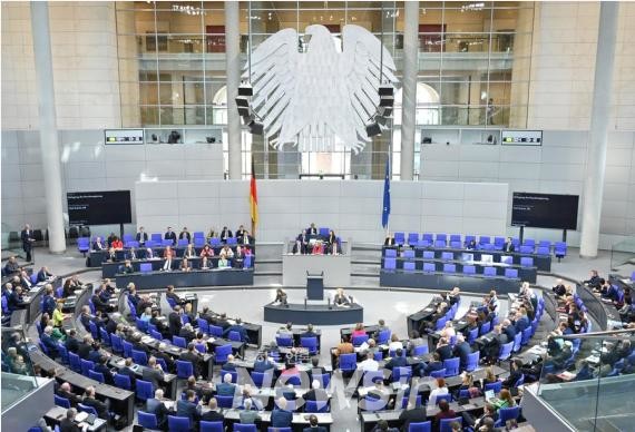 ▲지난달 13일 독일 베를린에서 열린 연방의회 회의 현장. (사진=신화통신)