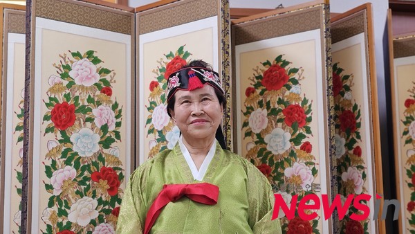 (사진설명) 김춘희 안산 푸르지오아파트 4차 경로당 회장